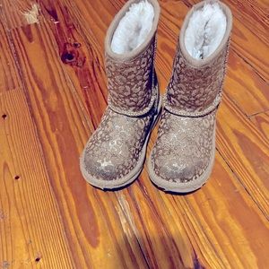 Toddler leopard print uggs